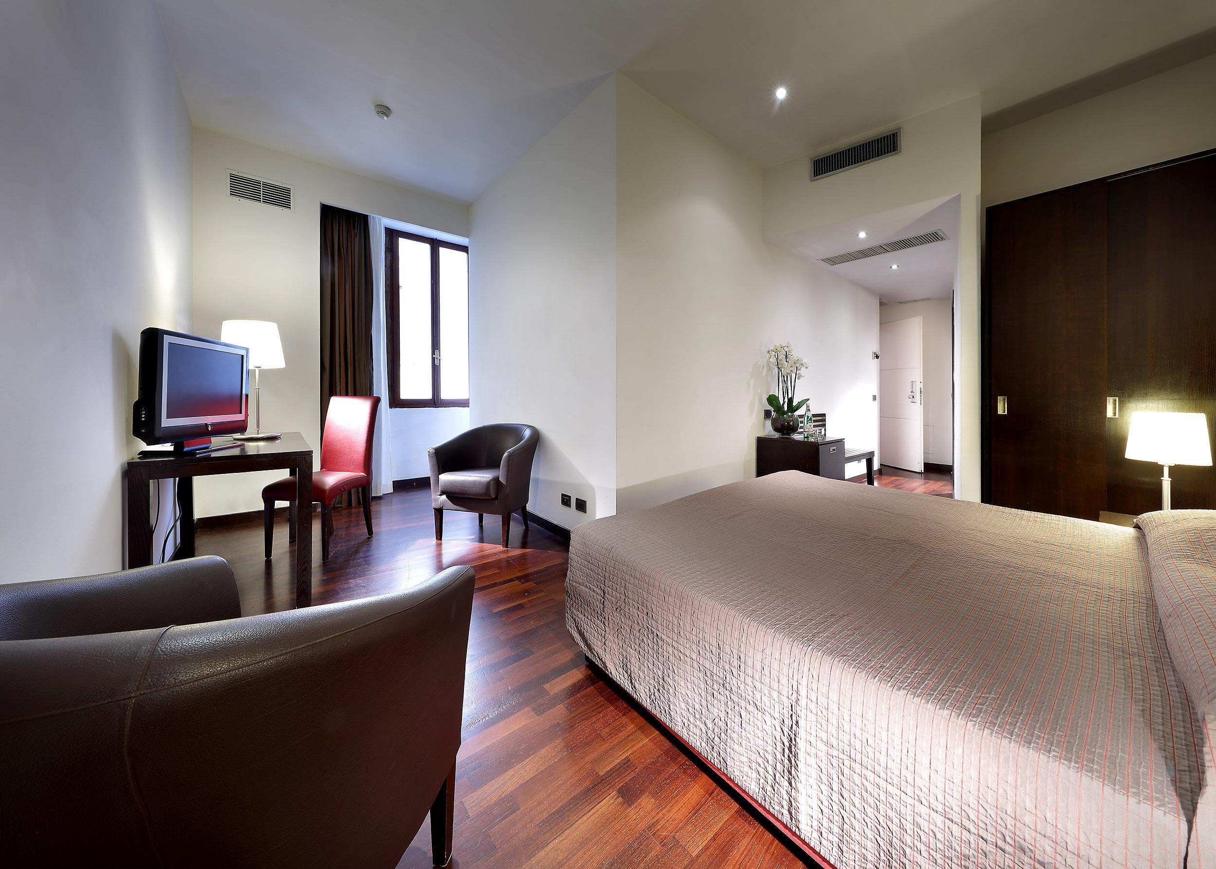 Exe International Palace 4*